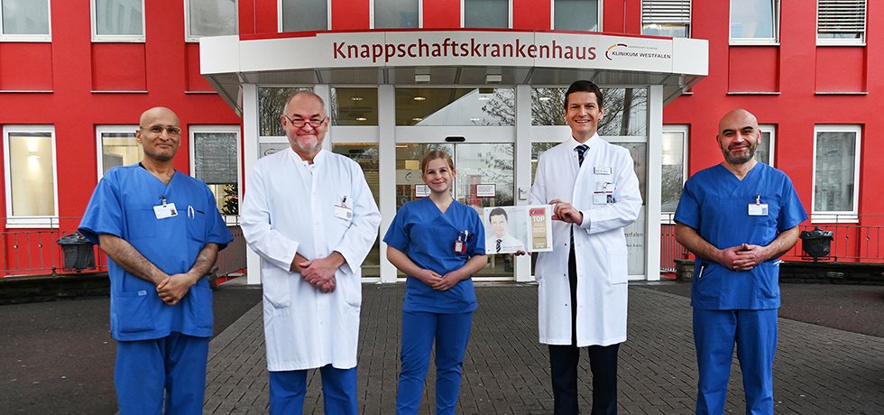 Mitarbeiter der Kardiologie am Knappschaftskrankenhaus Dortmund mit der Focus-Auszeichnung